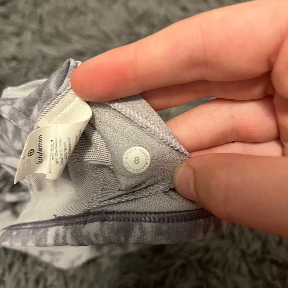 lululemon sports bra